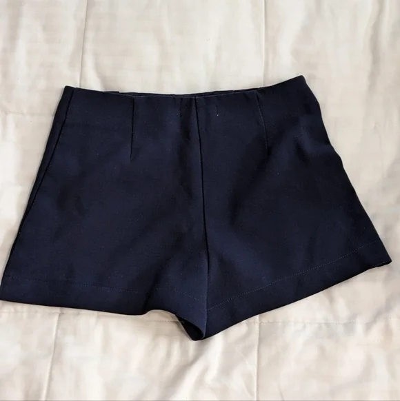 Forever 21 dark blue shorts size 27 - Picture 3 of 4